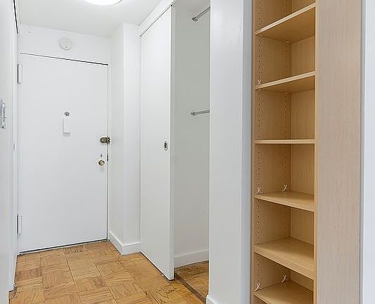 2nd image of 220 E 60th St APT 9F