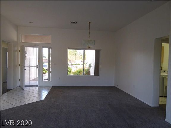 2nd image of 10920 Mission Lakes Ave