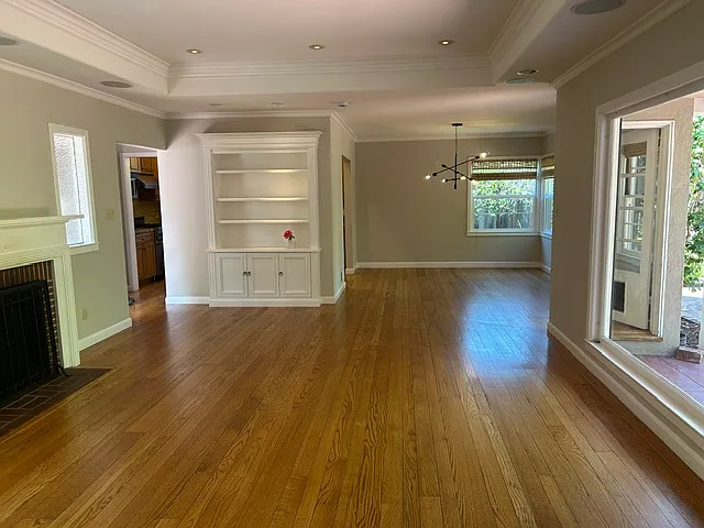 96 Mission Dr — Photo 3