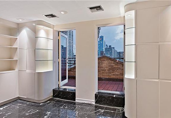3rd image of 253-263 W 73rd St #14A