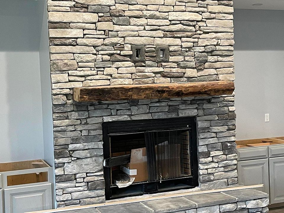 2nd image of 860 Anchor Vista Rd