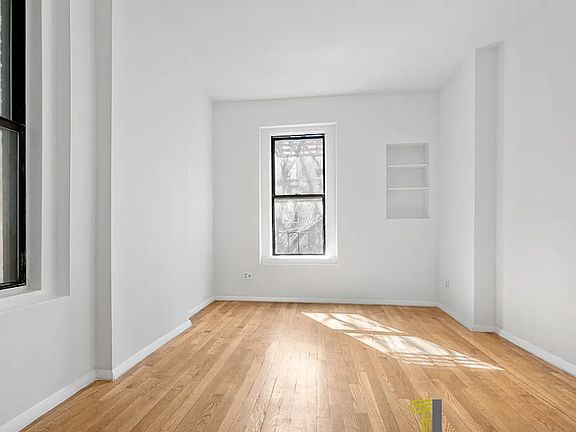 4th image of 426 W 48th St #2ER
