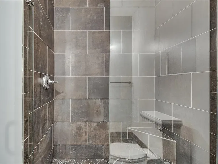 400 Village Pkwy NE #202 — Photo 21