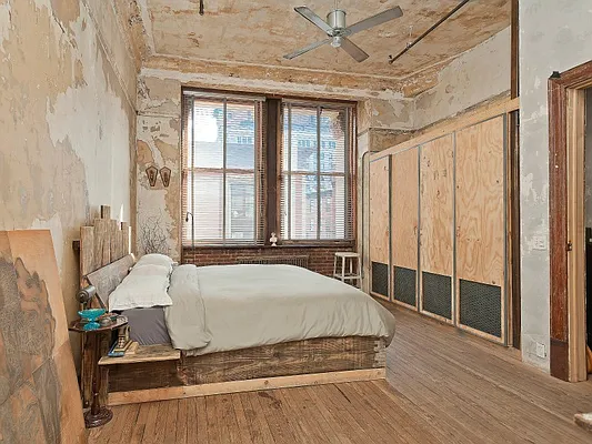 Sold by Sotheby's International Realty | media 6