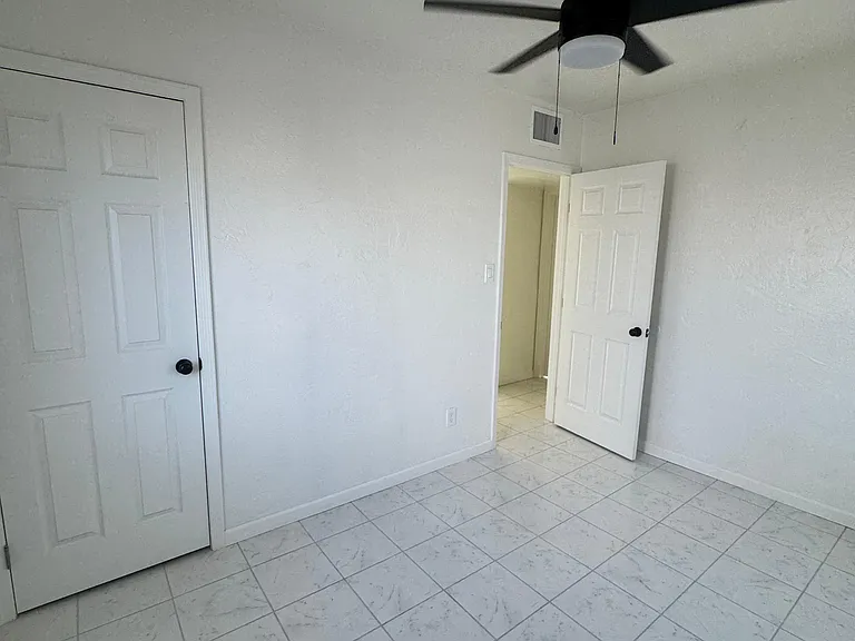 1707 S Avenue A — Photo 9