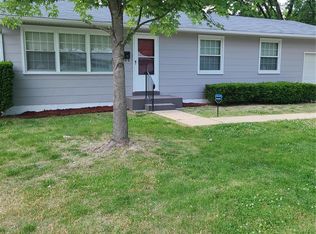 9939 Calumet Dr, Saint Louis, MO 63137