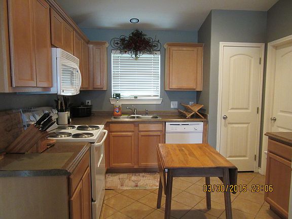 2nd image of 8817 Pink Flamingo St