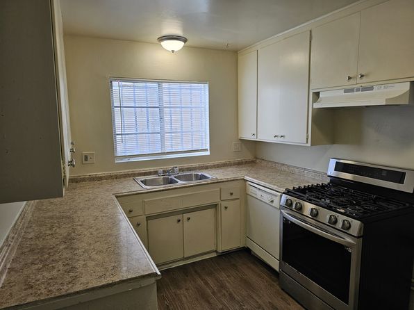 444 W 18th St APT 4