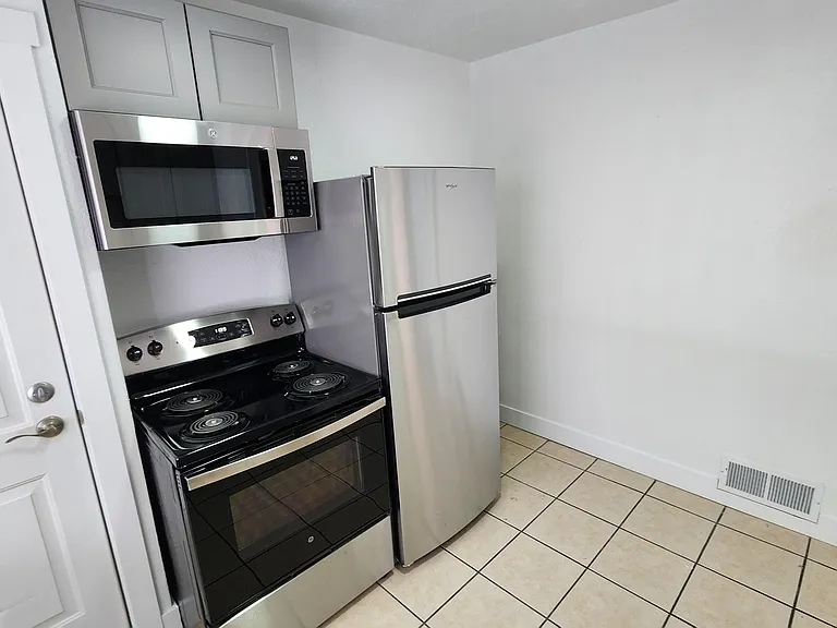 540 N 600th St E — Photo 5