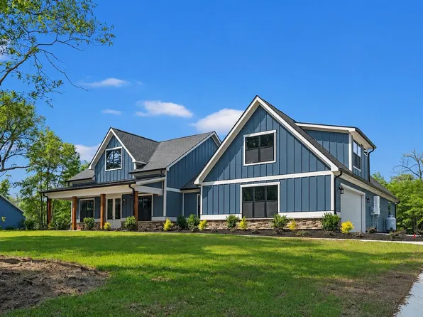 8032 Old Reaves Ferry Rd., Conway, SC 29526