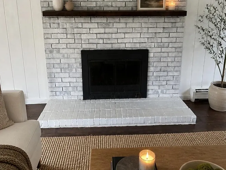 101 Wadsworth Ln — Photo 2