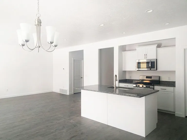504 S Pegasus Way — Photo 12