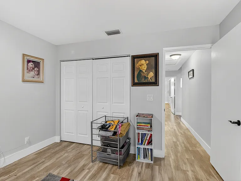 8256 Summerbreeze Ln — Photo 27
