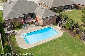 2nd image of 6211 Hickory Ln