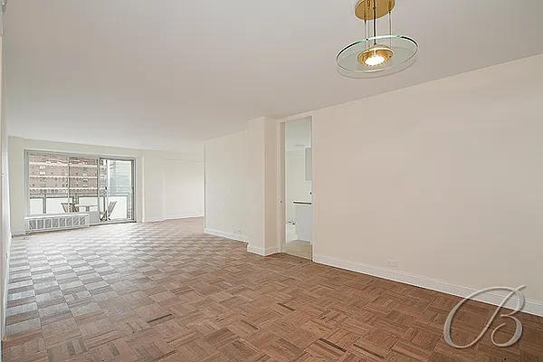 Sold by Bellmarc Realty | media 11