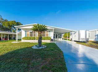 5535 Benton St, Zephyrhills, FL 33542