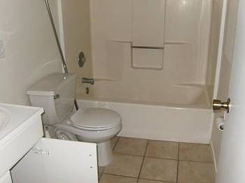 4th image of 10833 Chamberlaine Way APT B