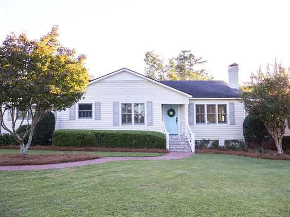 612 W Dennis Ave, Nashville, GA 31639
