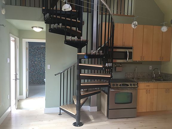 4th image of 2157 Gerber Ave