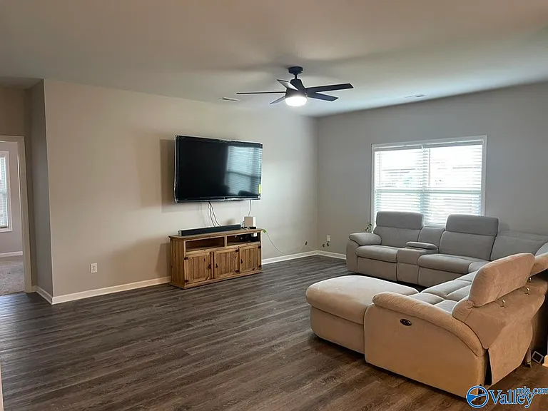 123 Holly Fern Dr — Photo 10