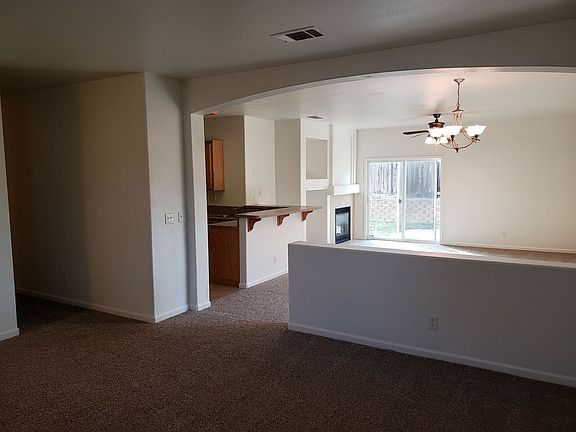 5th image of 2232 Roberta Ave