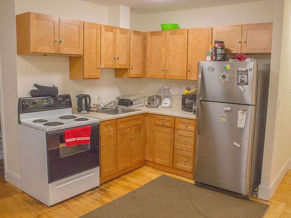 1st image of 139 Liberty St #1