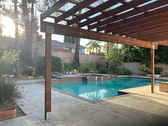 pool, jacuzzi