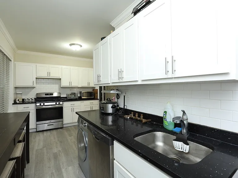 837.5 W Cornelia Ave #N2 — Photo 7