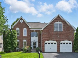 10861 Hunter Gate Way, Reston, VA 20194