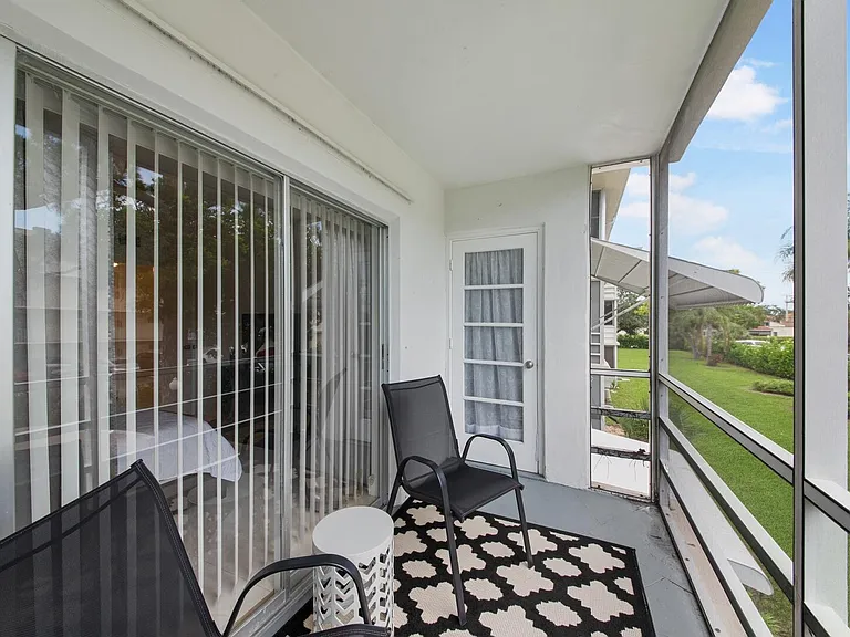 2581 N Garden Dr #206 — Photo 16