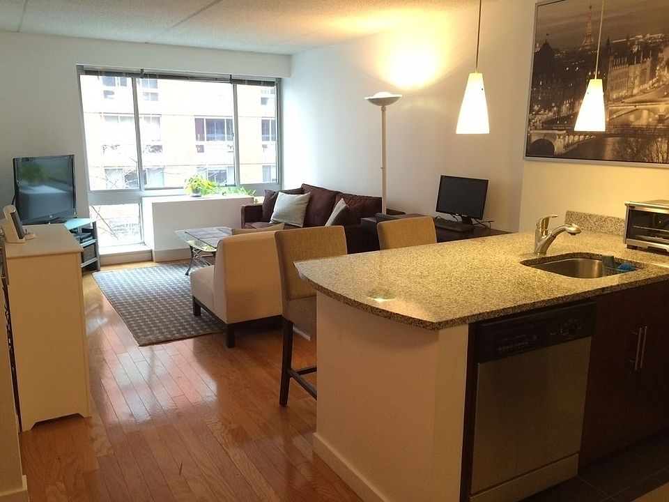 1st image of 555 W 23rd St #S5nn