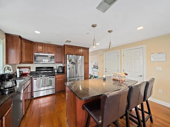 32 Adamson St #E, Boston, MA 02134