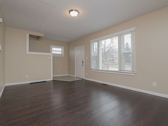 4th image of 1315 Sullivant Ave