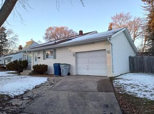 7840 W Caldwell Ct, Milwaukee, WI 53218