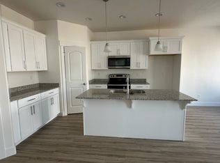 1351 N Sage Dr, Lehi, UT 84043