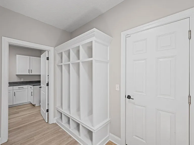 233 Lake Balaton Dr — Photo 43