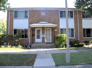 4721 Madison St #D, Skokie, IL 60076