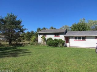 13020 Woodin Rd, Chardon, OH 44024