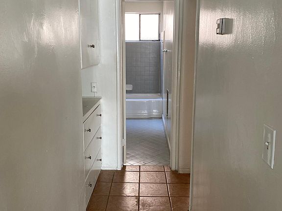 5th image of 4018 Palmwood Dr APT 1