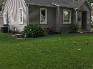 1208 4th Ave, De Witt, IA 52742