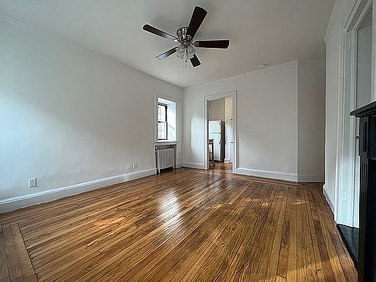 5th image of 3853 Waldo Ave #1