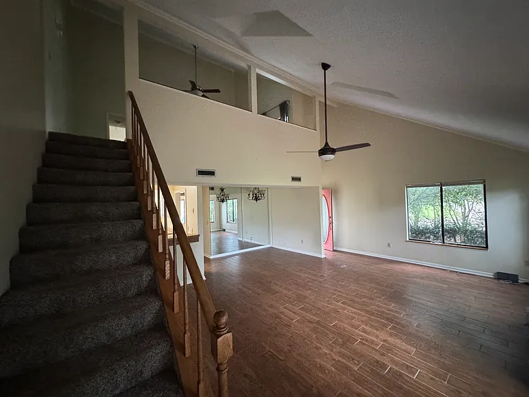 101 Golf Ct — Photo 5