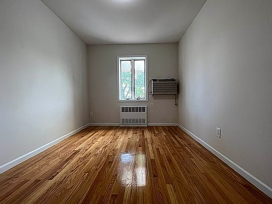 4th image of 5722 Avenue N #2