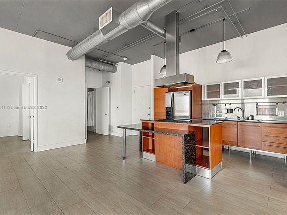 4th image of 10 SW South River Dr APT 1815