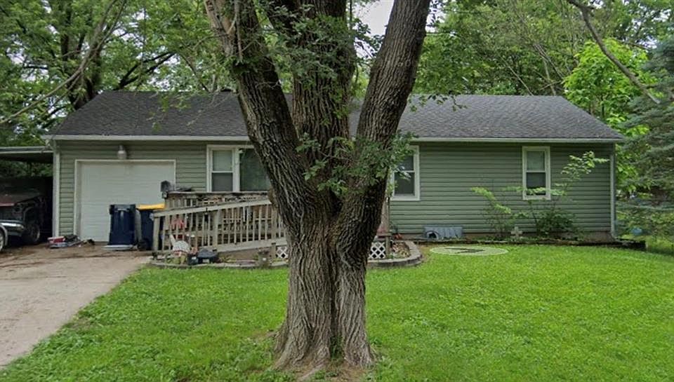 1st image of 8306 E 110th St