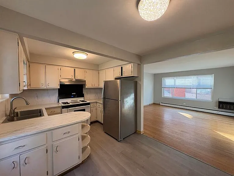 6788 N Sauganash Ave #1A — Photo 10