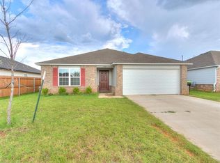1401 Sandstone Dr, Noble, OK 73068