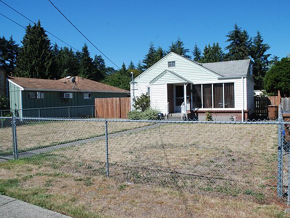 2nd image of 7422 S Pine St