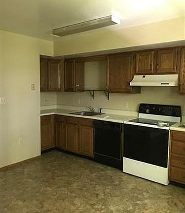 2nd image of 3 Kenny Ln