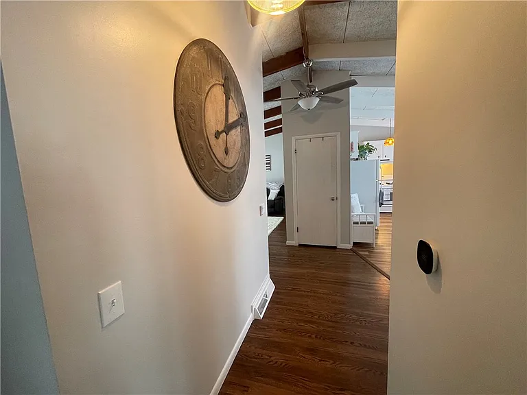 4292 Clover St — Photo 13